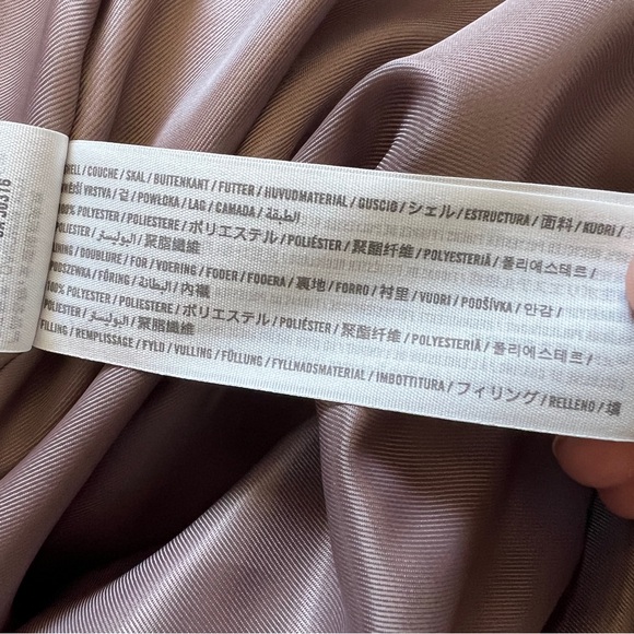 Abercrombie & Fitch Ultra Collection Puffer‎ Jacket Women's Size XL - Picture 9 of 10